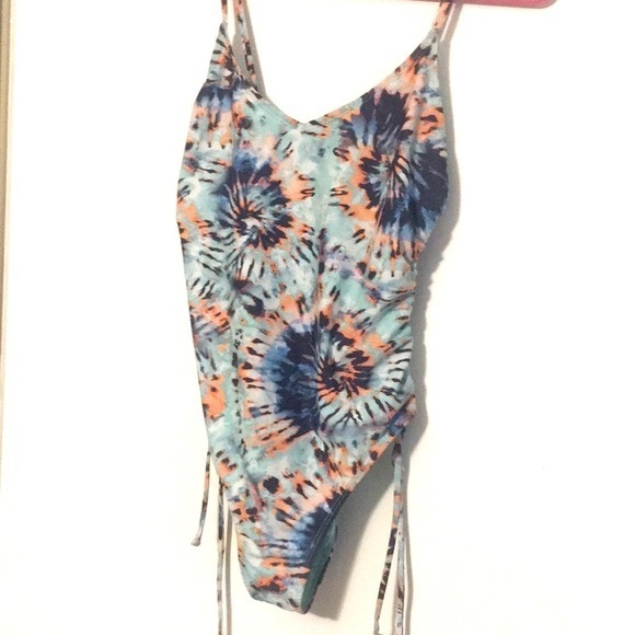 Cyn & Lucca Other - Juniors Cyn & Luca Ophelia Drawstring Side One Piece Swimsuit